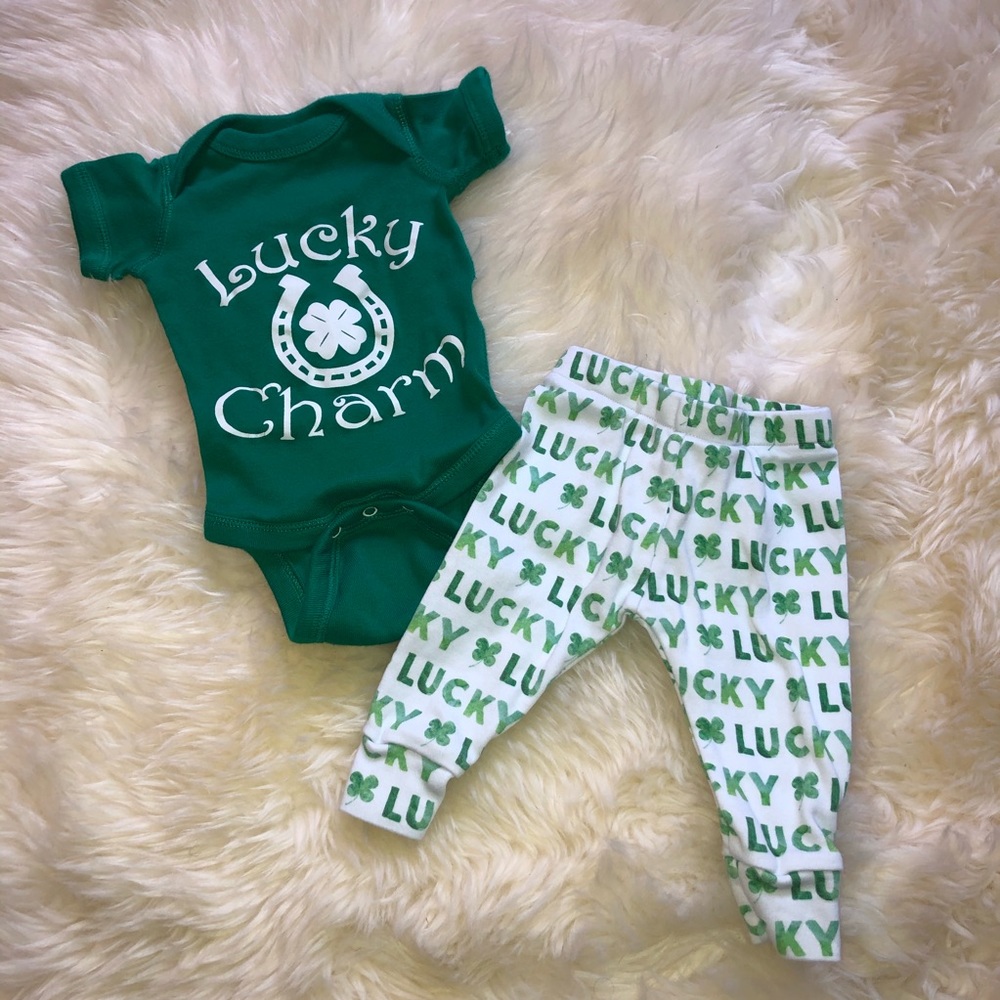 Newborn/0-3 Mos Lucky Charm 2 piece set! 💚🍀